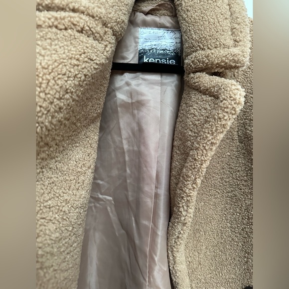 KENSIE
Faux Fur Double Breasted Teddy Coat Small - Picture 12 of 16